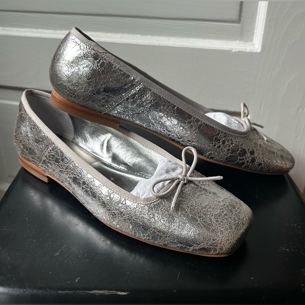 Dolce Vita Anisa Ballet Flat Silver Distressed Leather 8.5